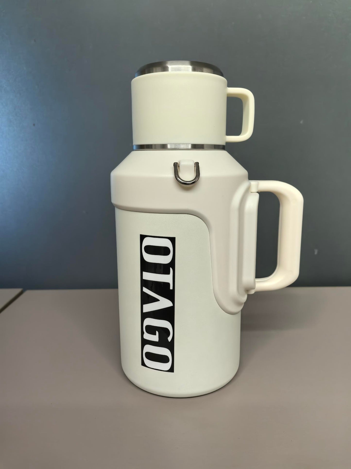 OTAGO Sports Water Bottle 50oz